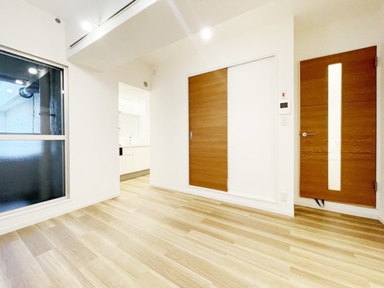 apartment 東京都渋谷区神宮前４丁目11-6　表参道千代田ビル7F