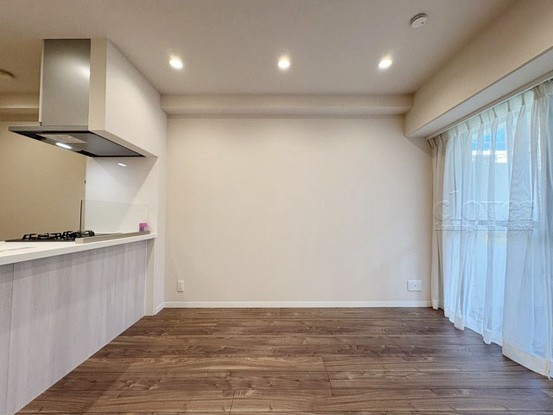 apartment 東京都渋谷区神宮前４丁目11-6　表参道千代田ビル7F