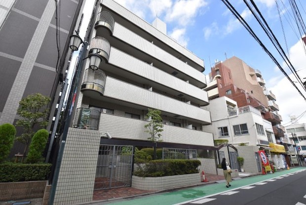 apartment 東京都渋谷区神宮前４丁目11-6　表参道千代田ビル7F