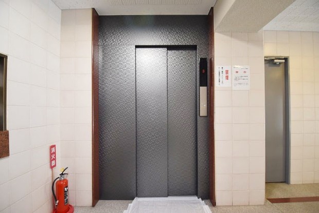 apartment 東京都渋谷区神宮前４丁目11-6　表参道千代田ビル7F