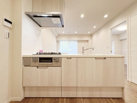 apartment 東京都渋谷区神宮前４丁目11-6　表参道千代田ビル7F