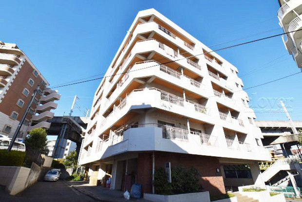apartment 東京都渋谷区神宮前４丁目11-6　表参道千代田ビル7F