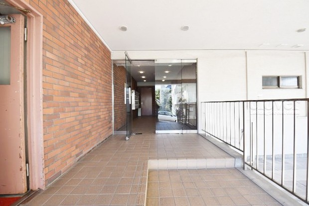 apartment 東京都渋谷区神宮前４丁目11-6　表参道千代田ビル7F