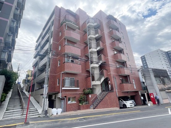 apartment 東京都渋谷区神宮前４丁目11-6　表参道千代田ビル7F