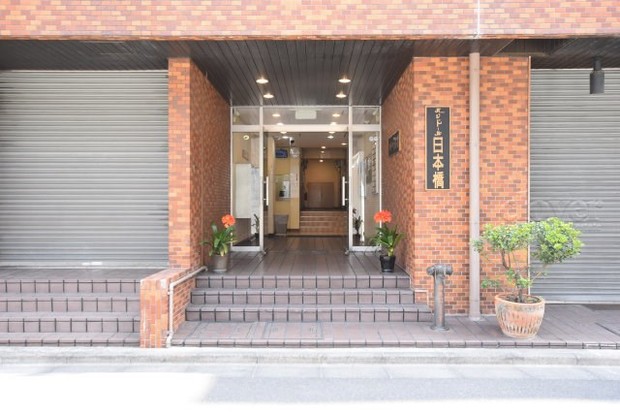 apartment 東京都渋谷区神宮前４丁目11-6　表参道千代田ビル7F