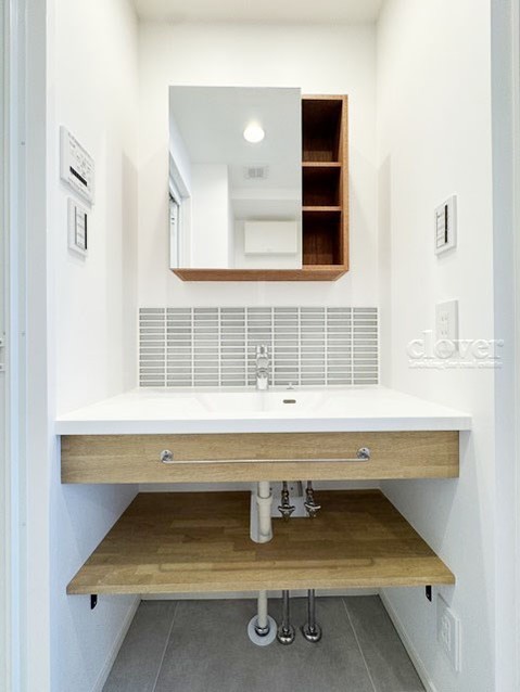 apartment 東京都渋谷区神宮前４丁目11-6　表参道千代田ビル7F