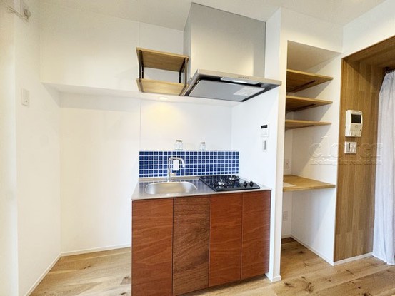 apartment 東京都渋谷区神宮前４丁目11-6　表参道千代田ビル7F