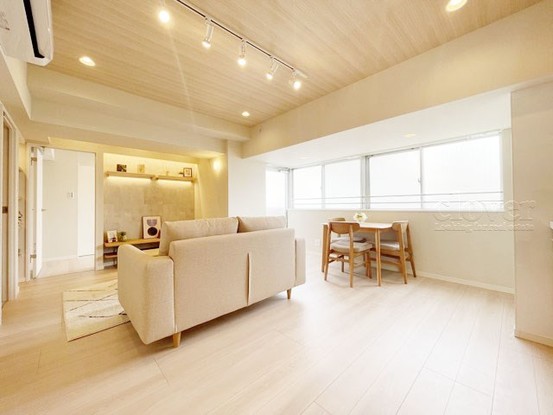 apartment 東京都渋谷区神宮前４丁目11-6　表参道千代田ビル7F