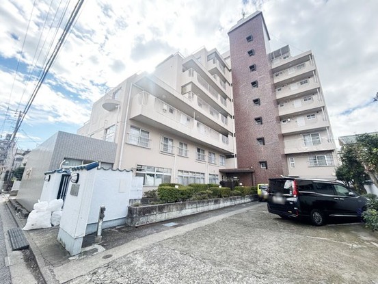 apartment 東京都渋谷区神宮前４丁目11-6　表参道千代田ビル7F