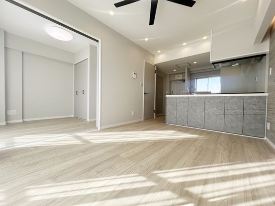 apartment 東京都渋谷区神宮前４丁目11-6　表参道千代田ビル7F