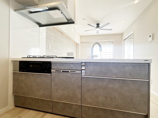 apartment 東京都渋谷区神宮前４丁目11-6　表参道千代田ビル7F