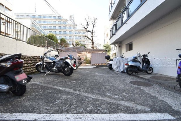 apartment 東京都渋谷区神宮前４丁目11-6　表参道千代田ビル7F