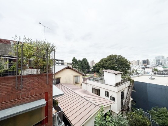 apartment 東京都渋谷区神宮前４丁目11-6　表参道千代田ビル7F