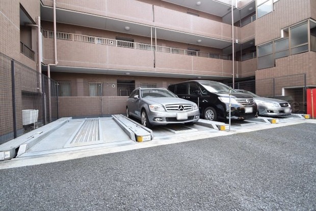 apartment 東京都渋谷区神宮前４丁目11-6　プレファス表参道7F