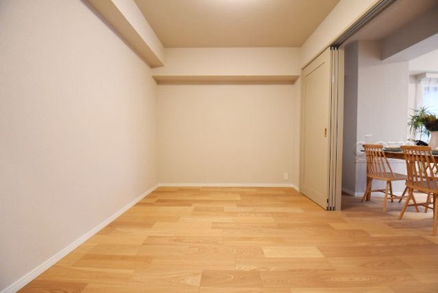 apartment 東京都渋谷区神宮前４丁目11-6　表参道千代田ビル7F