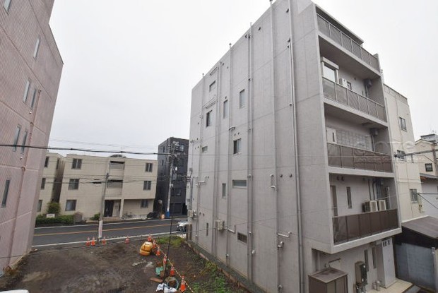 apartment 東京都渋谷区神宮前４丁目11-6　表参道千代田ビル7F