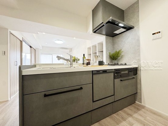 apartment 東京都渋谷区神宮前４丁目11-6　表参道千代田ビル7F