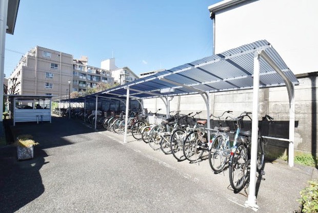 apartment 東京都渋谷区神宮前４丁目11-6　表参道千代田ビル7F