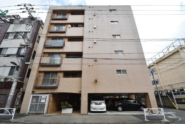 apartment 東京都渋谷区神宮前４丁目11-6　表参道千代田ビル7F