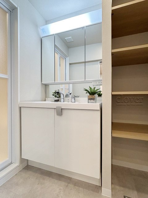 apartment 東京都渋谷区神宮前４丁目11-6　表参道千代田ビル7F