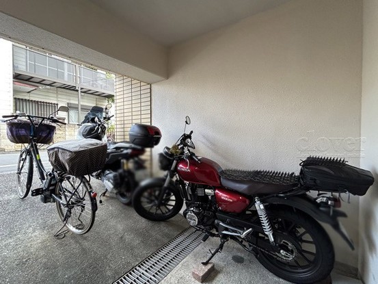 apartment 東京都渋谷区神宮前４丁目11-6　表参道千代田ビル7F