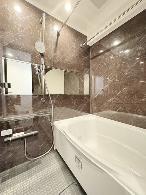 apartment 東京都渋谷区神宮前４丁目11-6　表参道千代田ビル7F