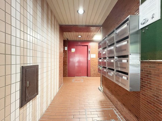 apartment 東京都渋谷区神宮前４丁目11-6　表参道千代田ビル7F