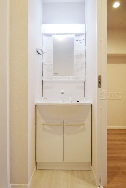 apartment 東京都渋谷区神宮前４丁目11-6　表参道千代田ビル7F