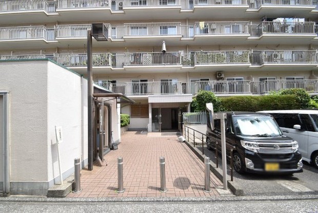 apartment 東京都渋谷区神宮前４丁目11-6　表参道千代田ビル7F