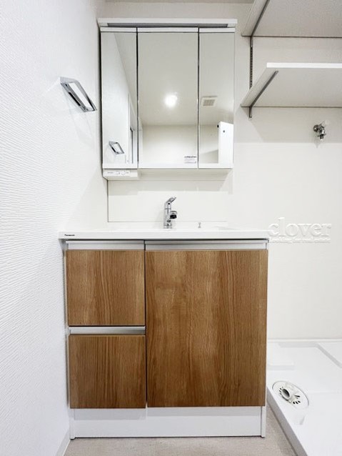 apartment 東京都渋谷区神宮前４丁目11-6　表参道千代田ビル7F