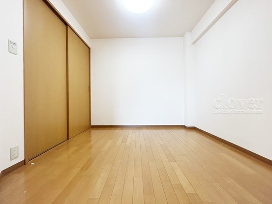 apartment 東京都渋谷区神宮前４丁目11-6　表参道千代田ビル7F