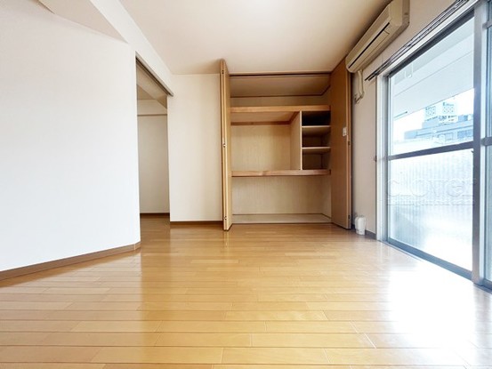 apartment 東京都渋谷区神宮前４丁目11-6　表参道千代田ビル7F