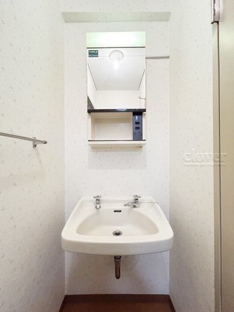 apartment 東京都渋谷区神宮前４丁目11-6　表参道千代田ビル7F