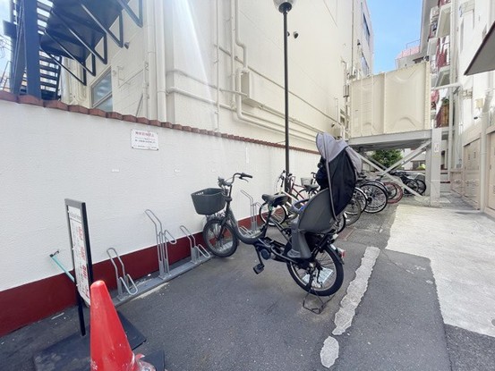 apartment 東京都渋谷区神宮前４丁目11-6　表参道千代田ビル7F