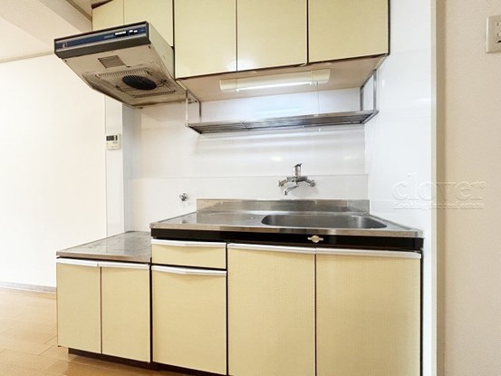 apartment 東京都渋谷区神宮前４丁目11-6　表参道千代田ビル7F