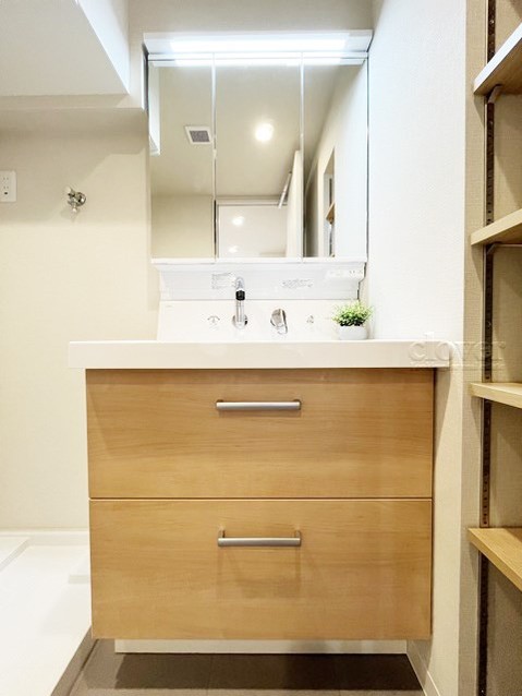 apartment 東京都渋谷区神宮前４丁目11-6　表参道千代田ビル7F