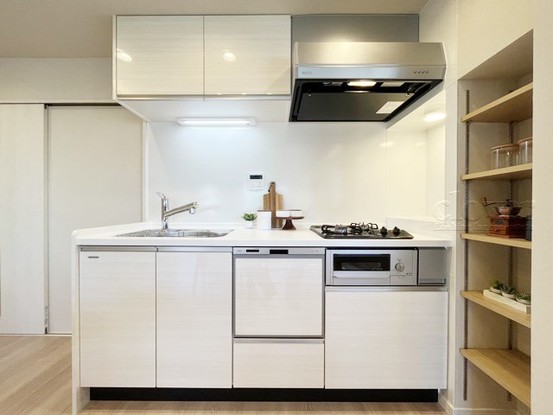 apartment 東京都渋谷区神宮前４丁目11-6　表参道千代田ビル7F