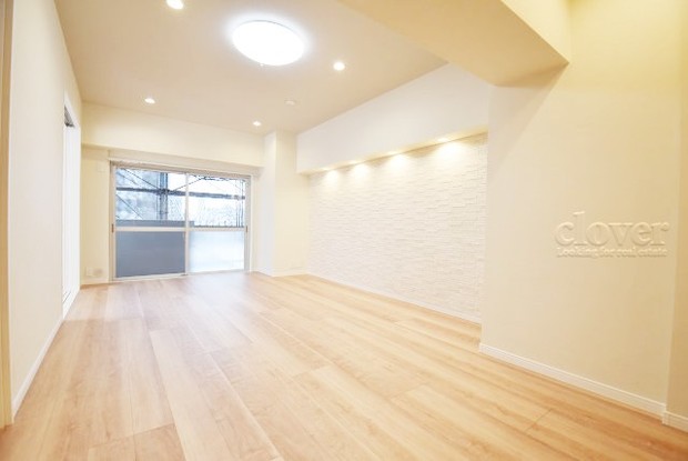 apartment 東京都渋谷区神宮前４丁目11-6　表参道千代田ビル7F