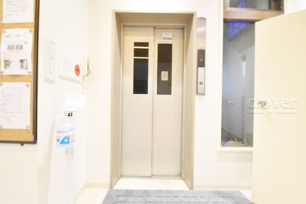 apartment 東京都渋谷区神宮前４丁目11-6　表参道千代田ビル7F