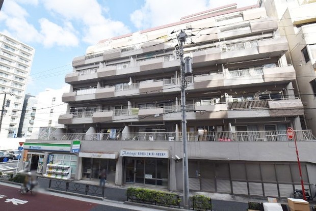 apartment 東京都渋谷区神宮前４丁目11-6　表参道千代田ビル7F