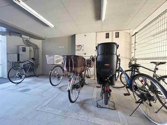 apartment 東京都渋谷区神宮前４丁目11-6　表参道千代田ビル7F