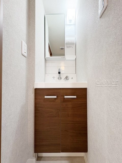 apartment 東京都渋谷区神宮前４丁目11-6　表参道千代田ビル7F