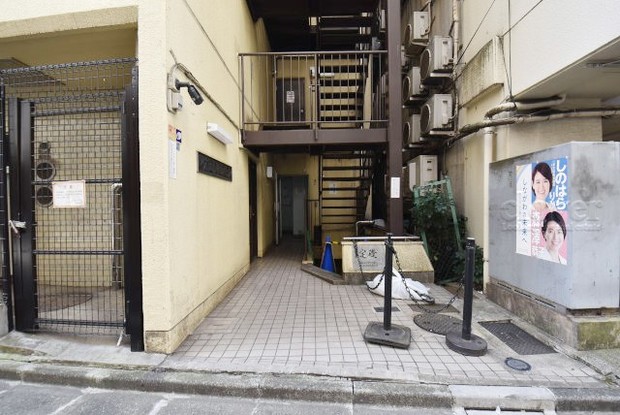 apartment 東京都渋谷区神宮前４丁目11-6　表参道千代田ビル7F
