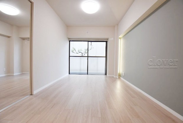 apartment 東京都渋谷区神宮前４丁目11-6　表参道千代田ビル7F