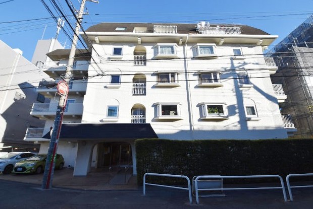 apartment 東京都渋谷区神宮前４丁目11-6　表参道千代田ビル7F