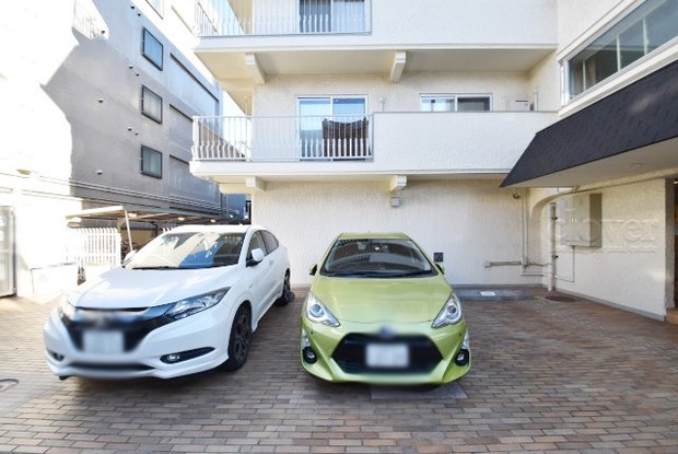 apartment 東京都渋谷区神宮前４丁目11-6　表参道千代田ビル7F