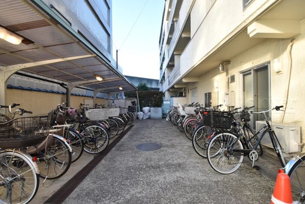 apartment 東京都渋谷区神宮前４丁目11-6　表参道千代田ビル7F