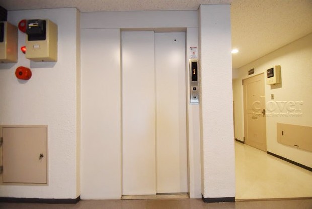 apartment 東京都渋谷区神宮前４丁目11-6　表参道千代田ビル7F