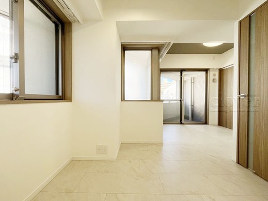 apartment 東京都渋谷区神宮前４丁目11-6　プレファス表参道7F