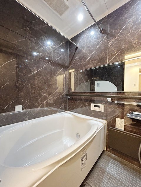 apartment 東京都渋谷区神宮前４丁目11-6　表参道千代田ビル7F